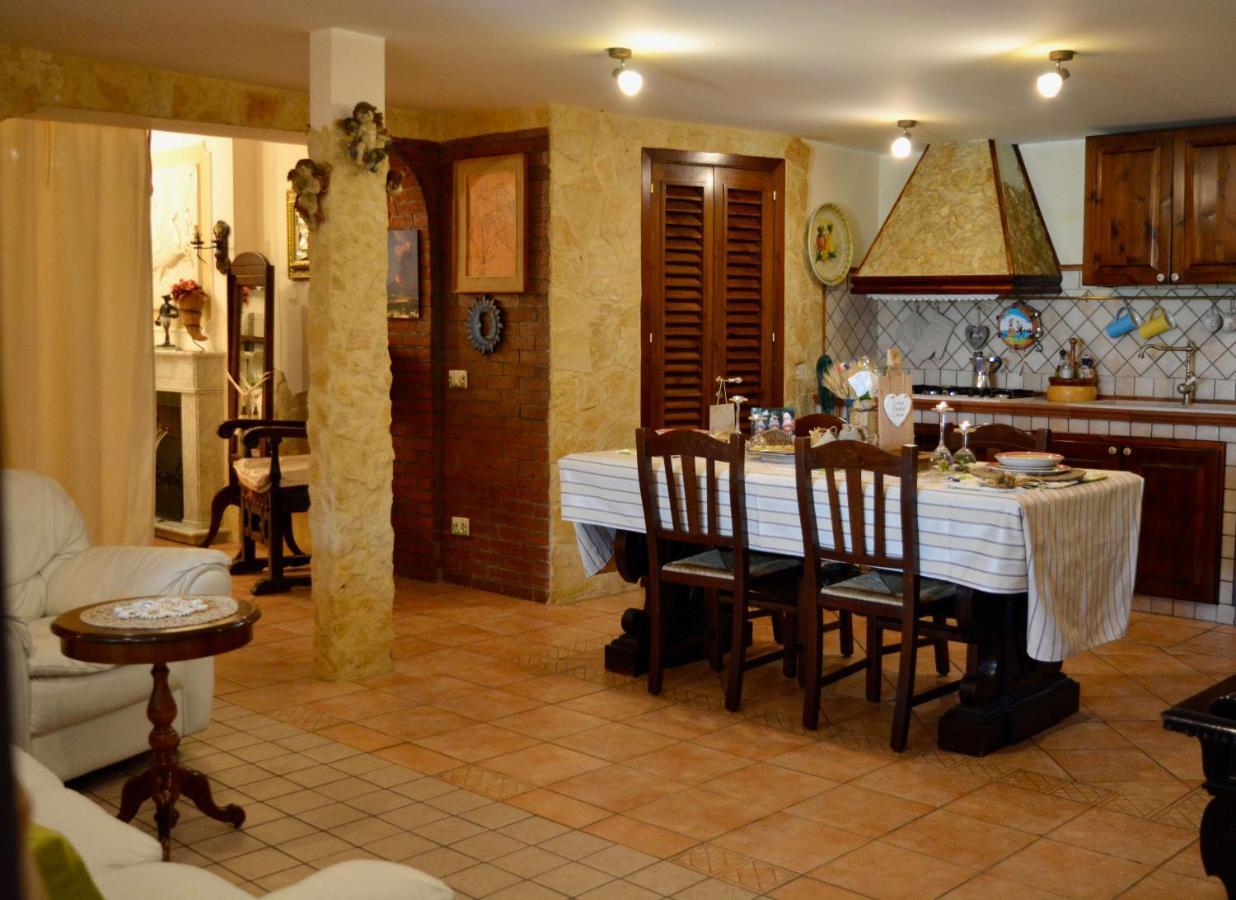 B&B La Vita E Bella Aci Trezza Buitenkant foto